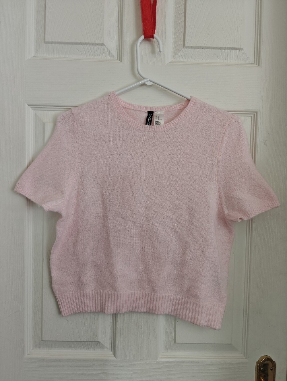 DIVIDED H&M Fuzzy Pink Crop Top